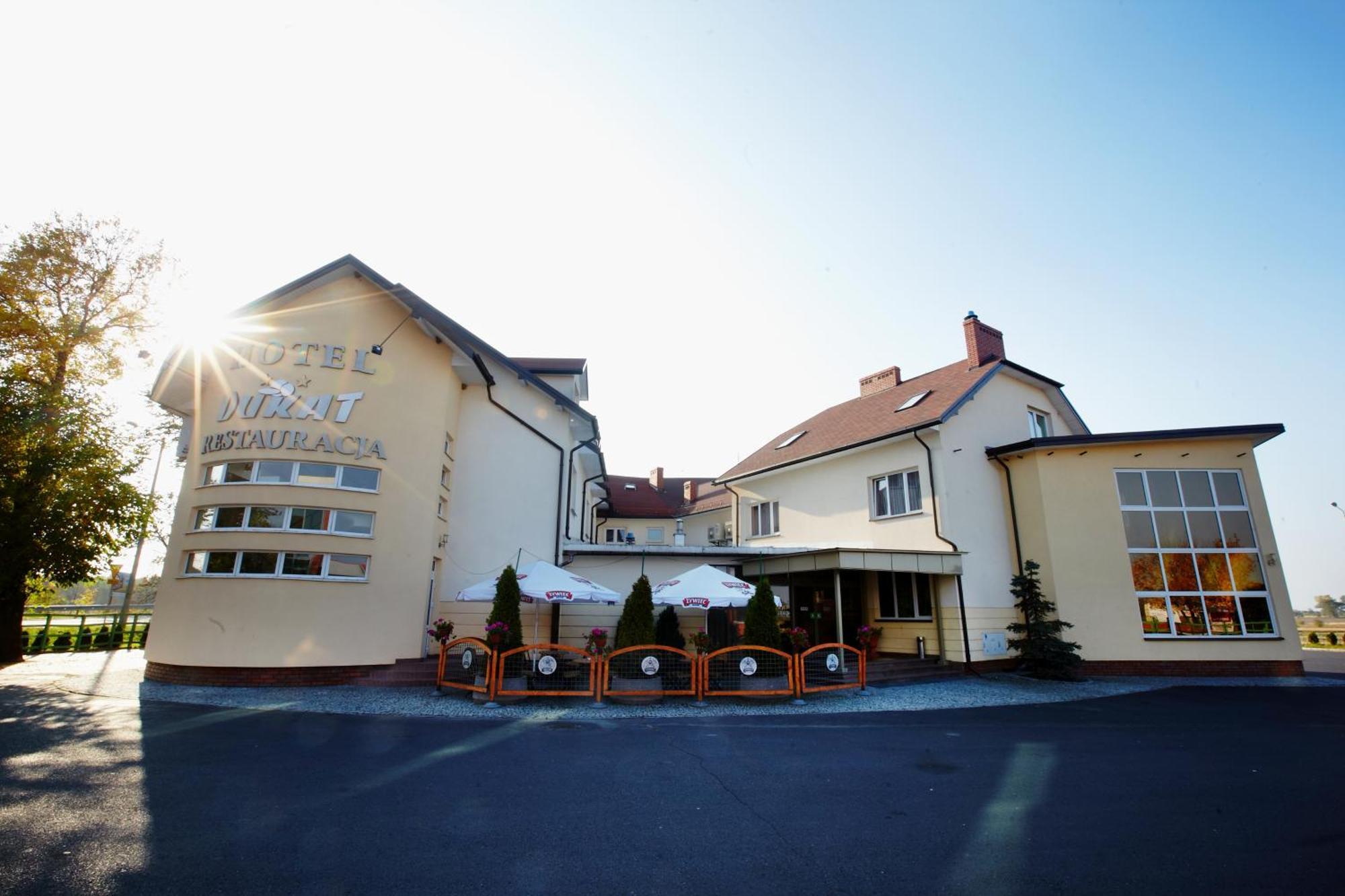 Hotel Dukat Biala Podlaska Bagian luar foto