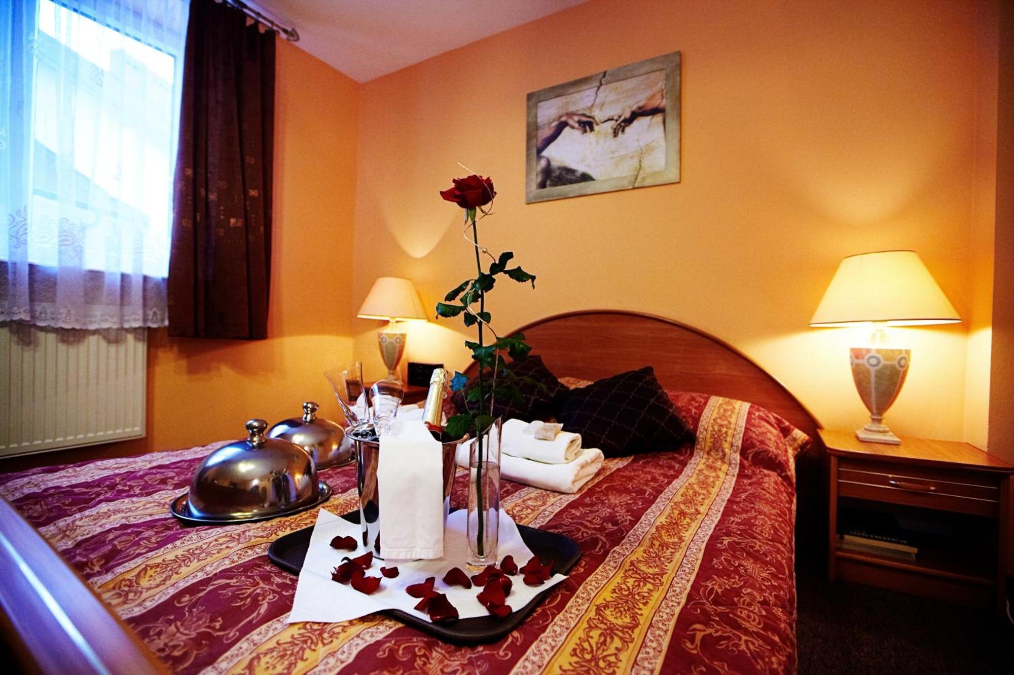 Hotel Dukat Biala Podlaska Bagian luar foto